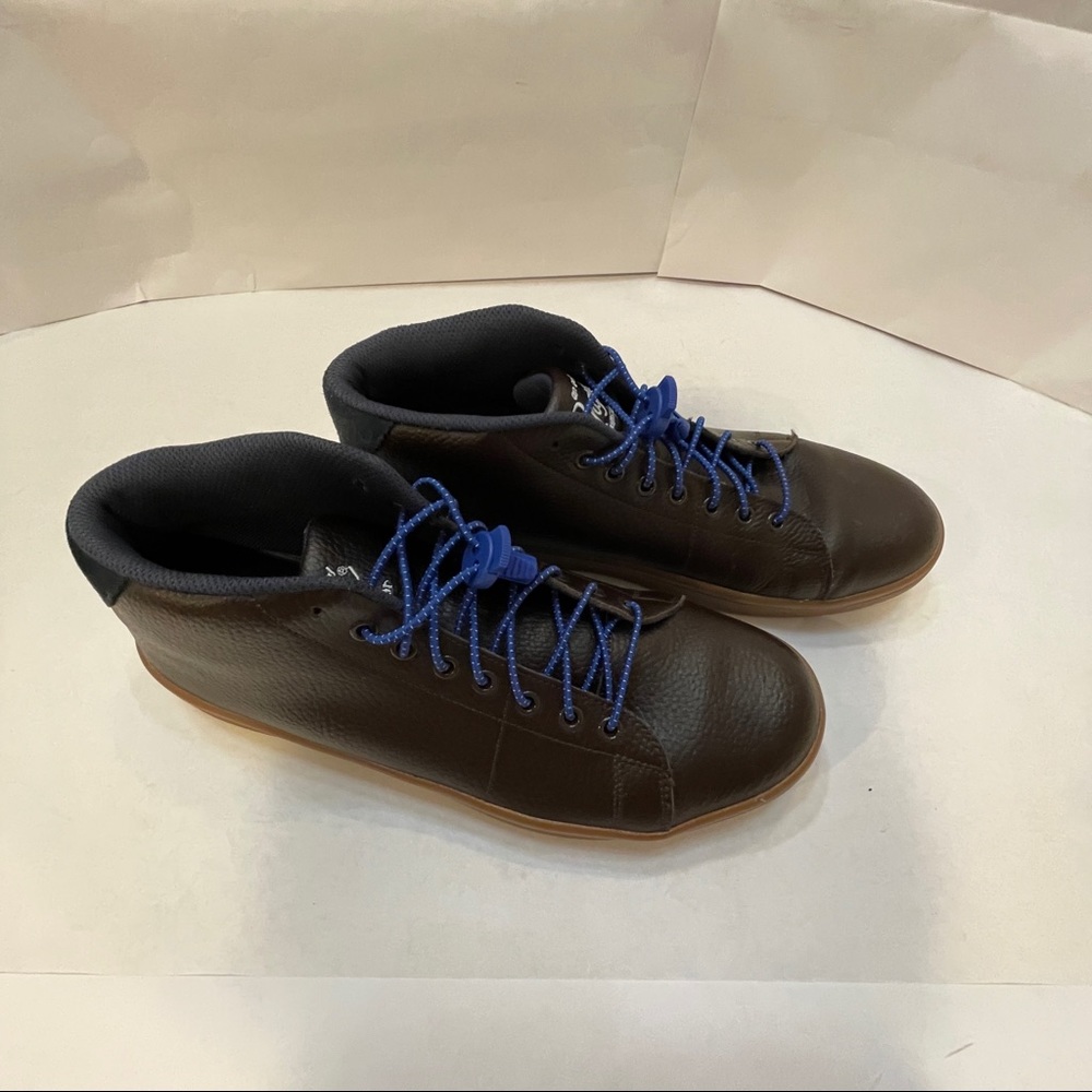 Penguin Sneakers - Picture 4 of 6